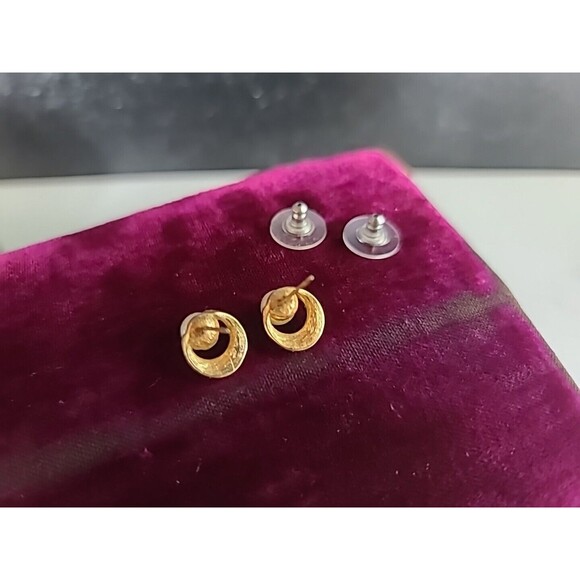 Faux Pearl Gold Tone Metal Stud Earrings Vintage - Picture 7 of 10